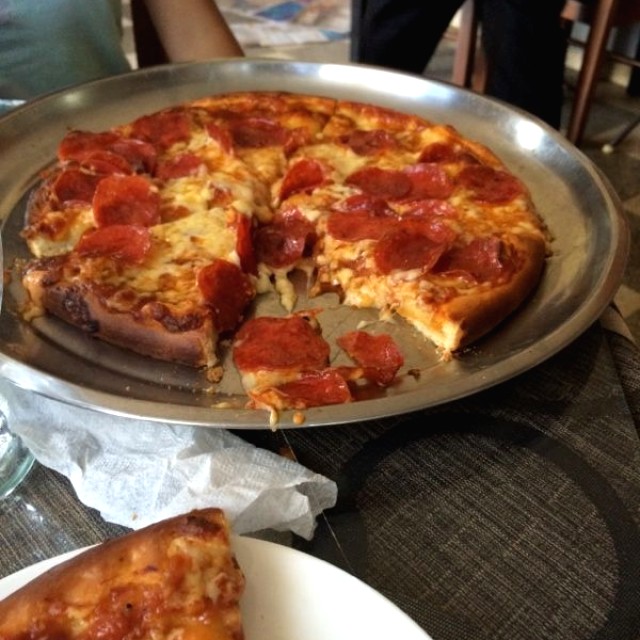 Pizza mediana de pepperoni