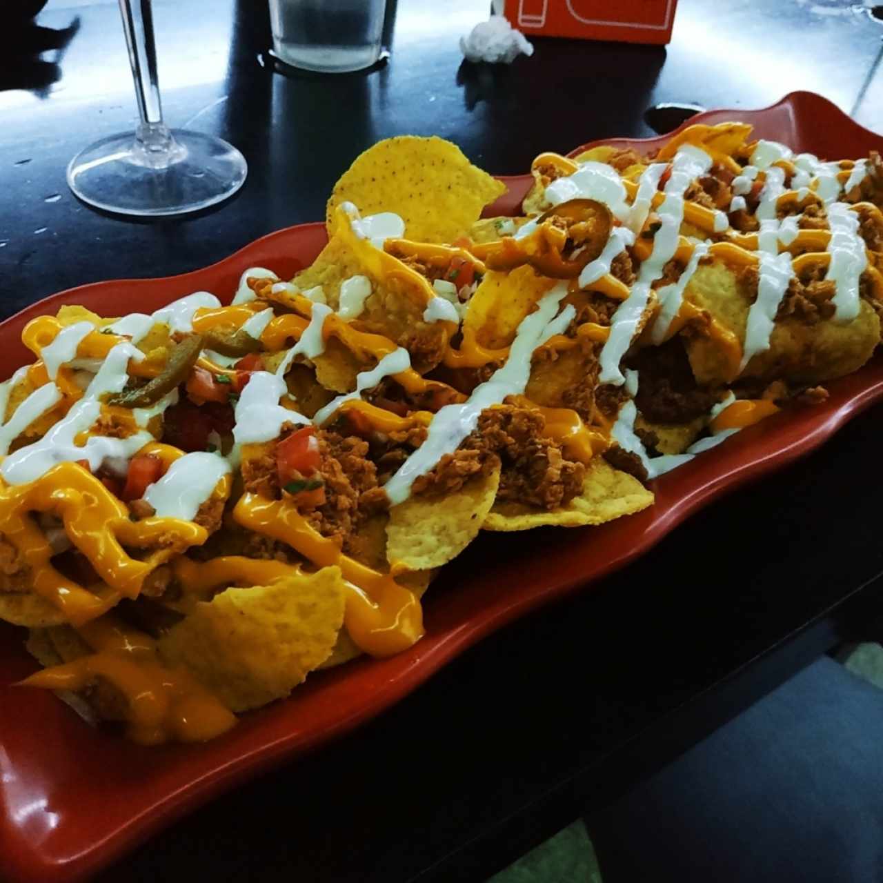 Chicharito's nachos mixtos