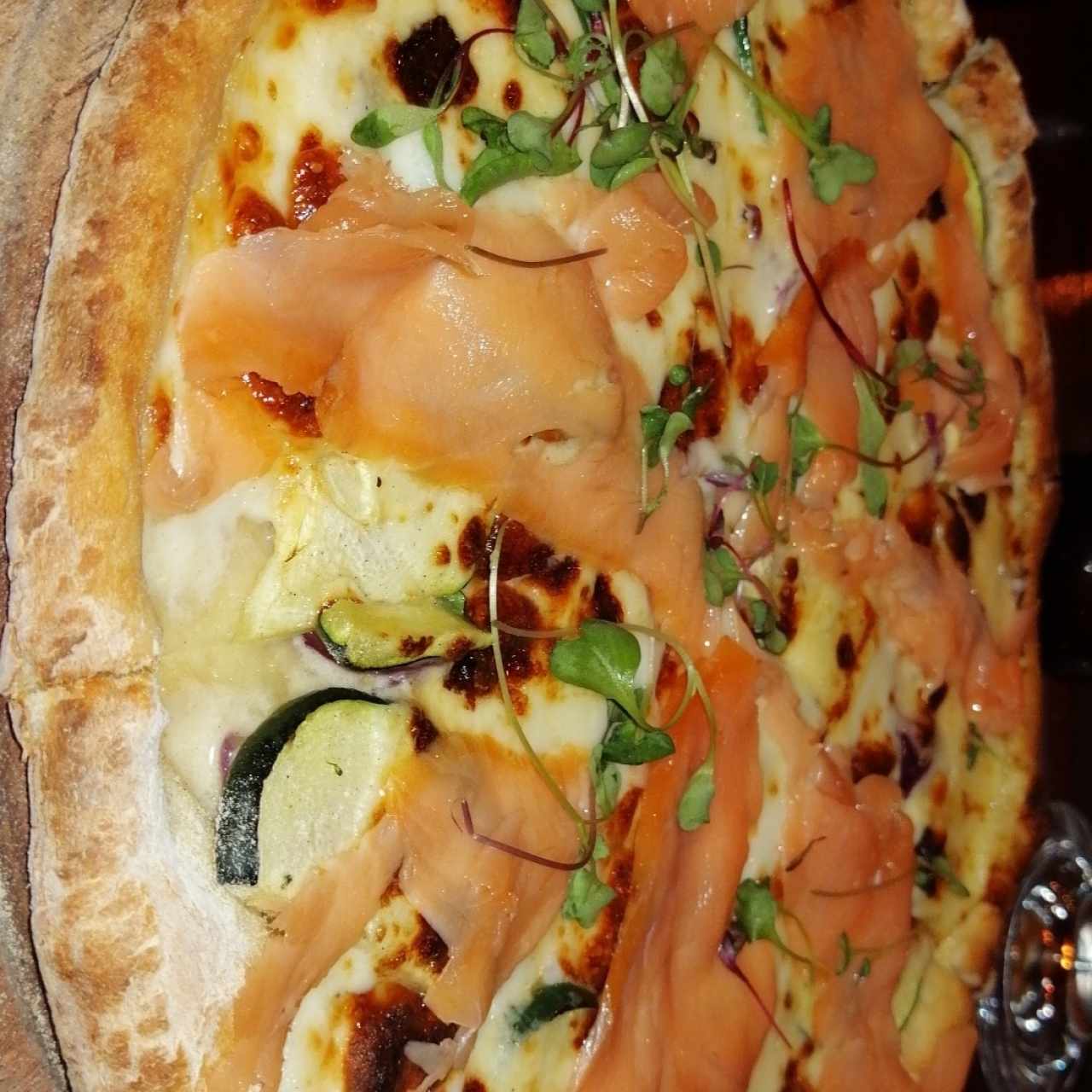 Salmon Pizza 