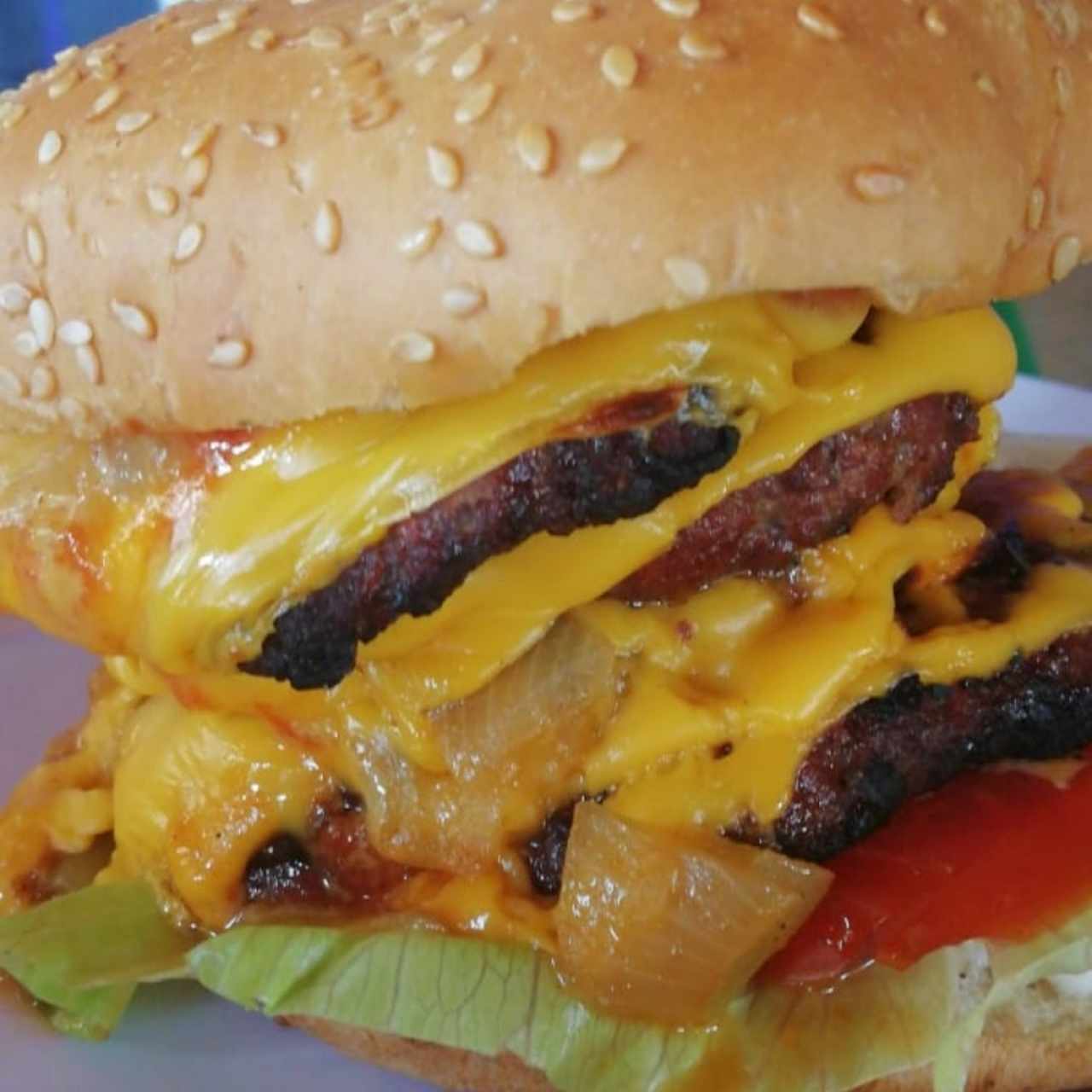 hamburguesa triple queso y carne