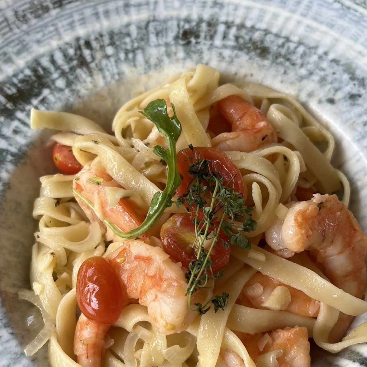 Pasta Lérida con camarones, salsa a elegir