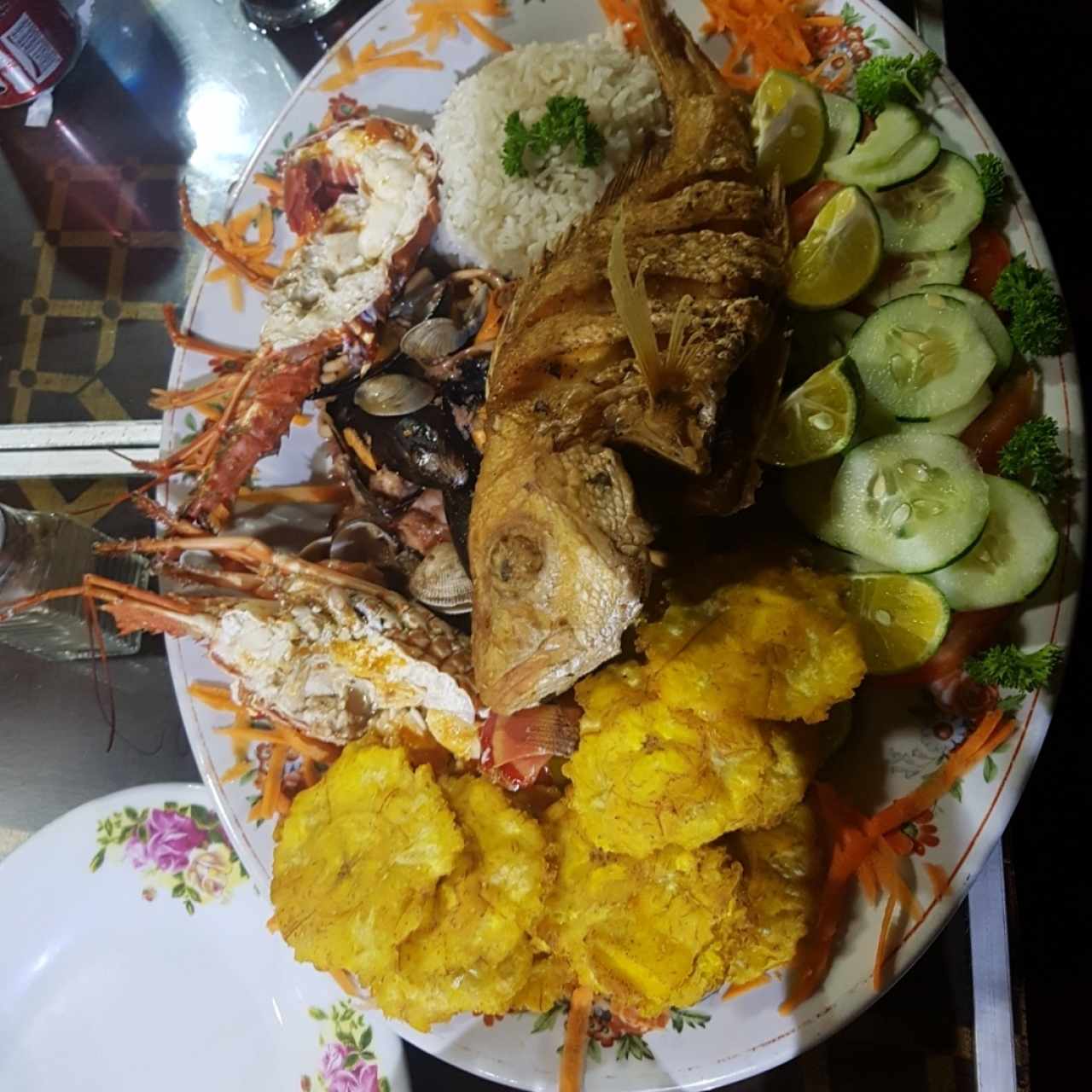 parrillada mixta de mariscos