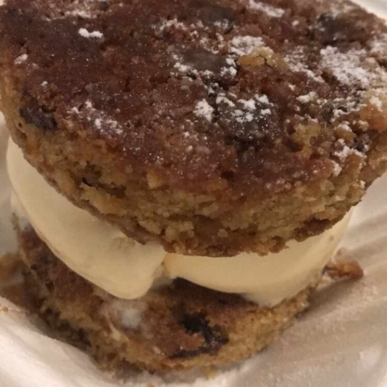 ice cream sándwich