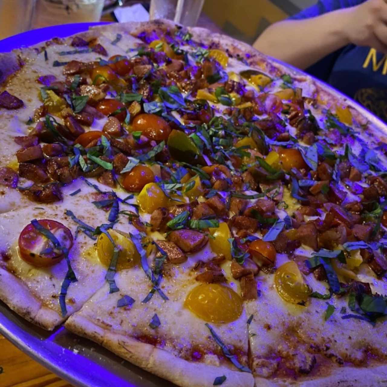 pizza de chorizo tableño