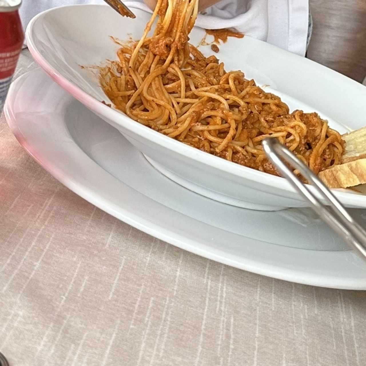 Spaghettini En Salsa Boloñesa o Mantequilla