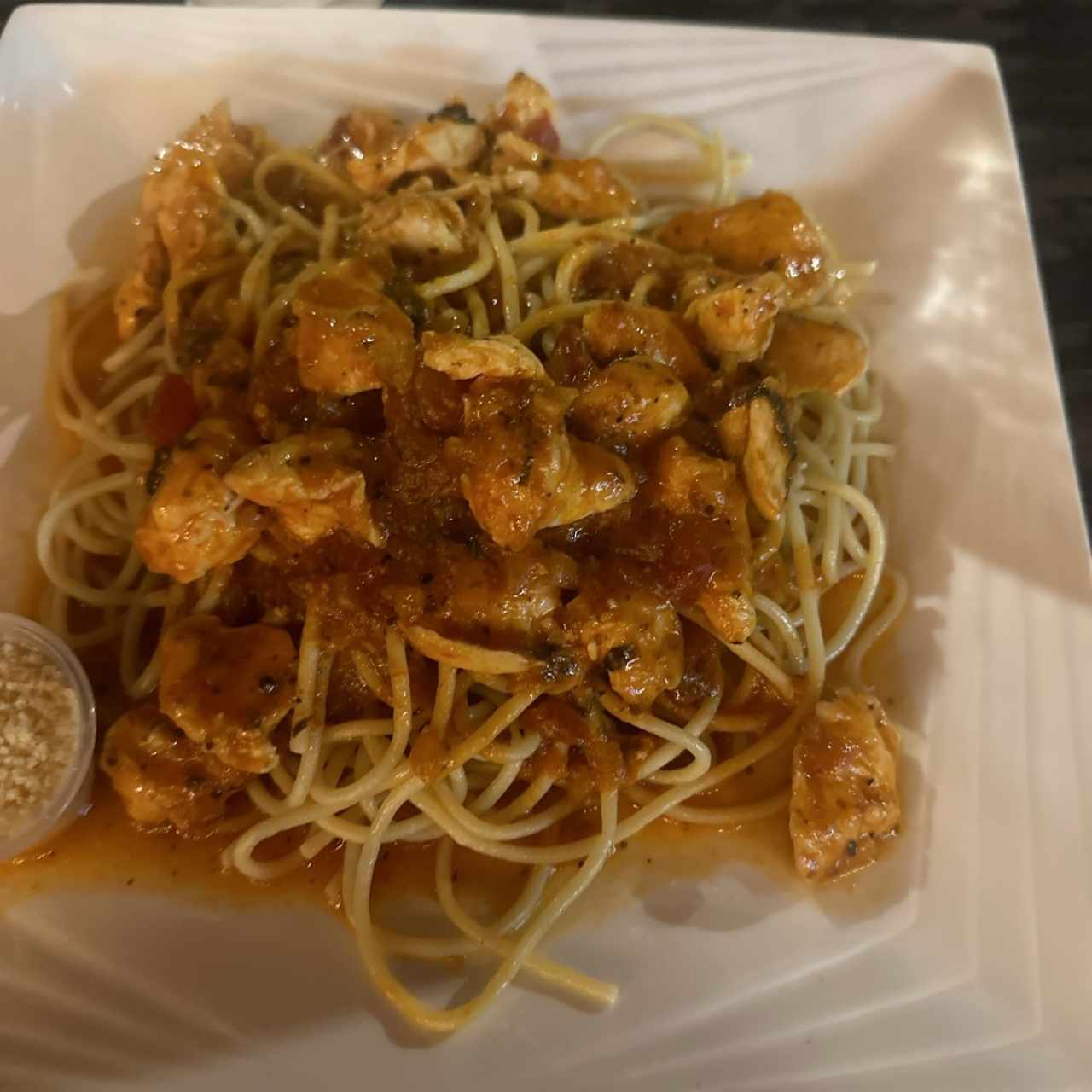 Spaghetti con pollo 