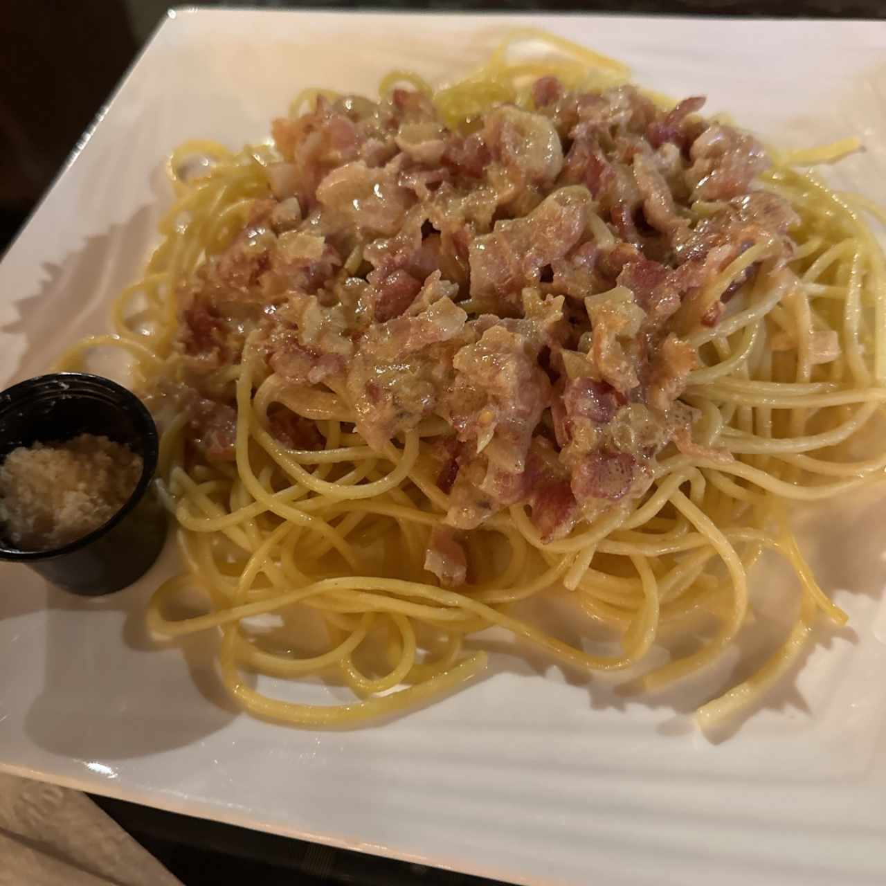 Fettuccine con tocino 