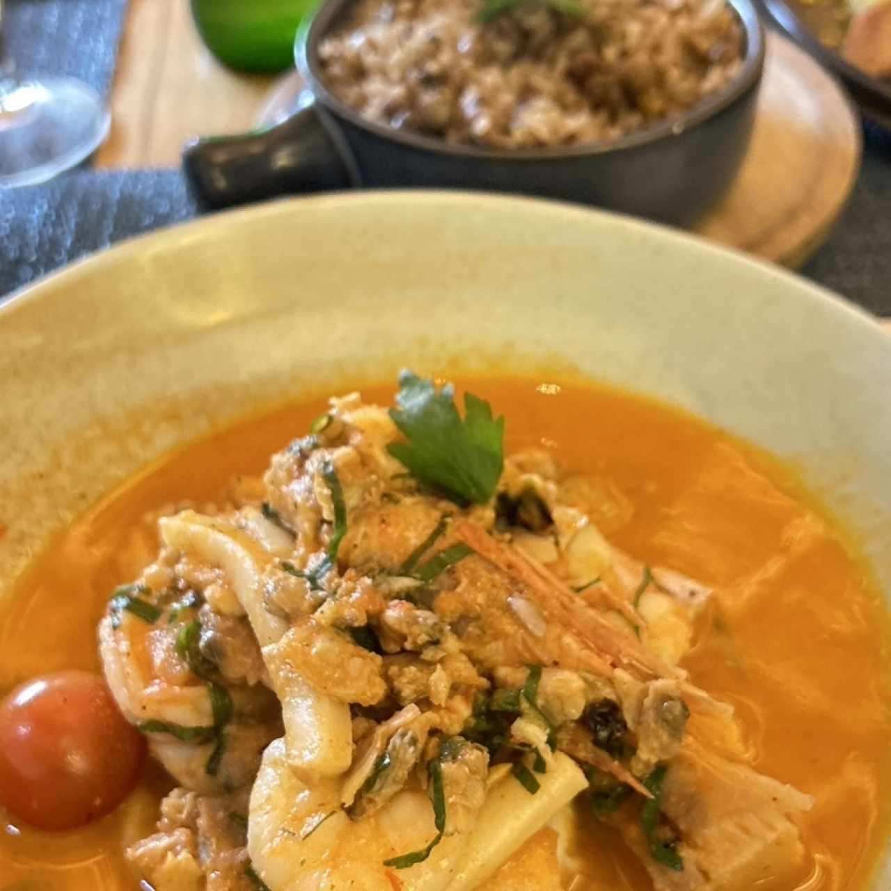 Corvina en Salsa De Mariscos