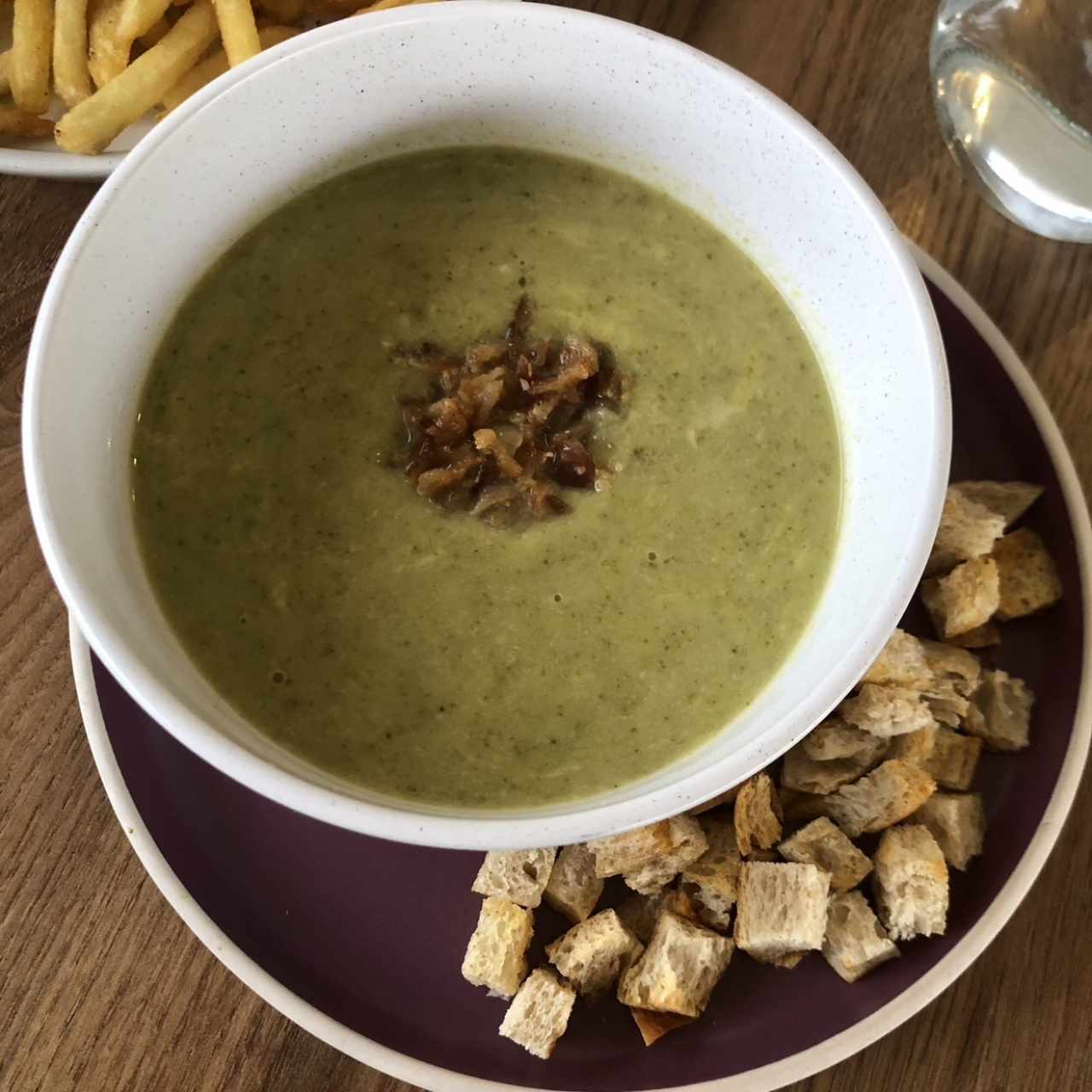 SOPAS - Broccoli Cheese Soup