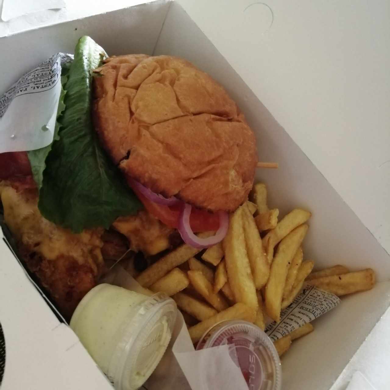 El Pollo Crispy Burger