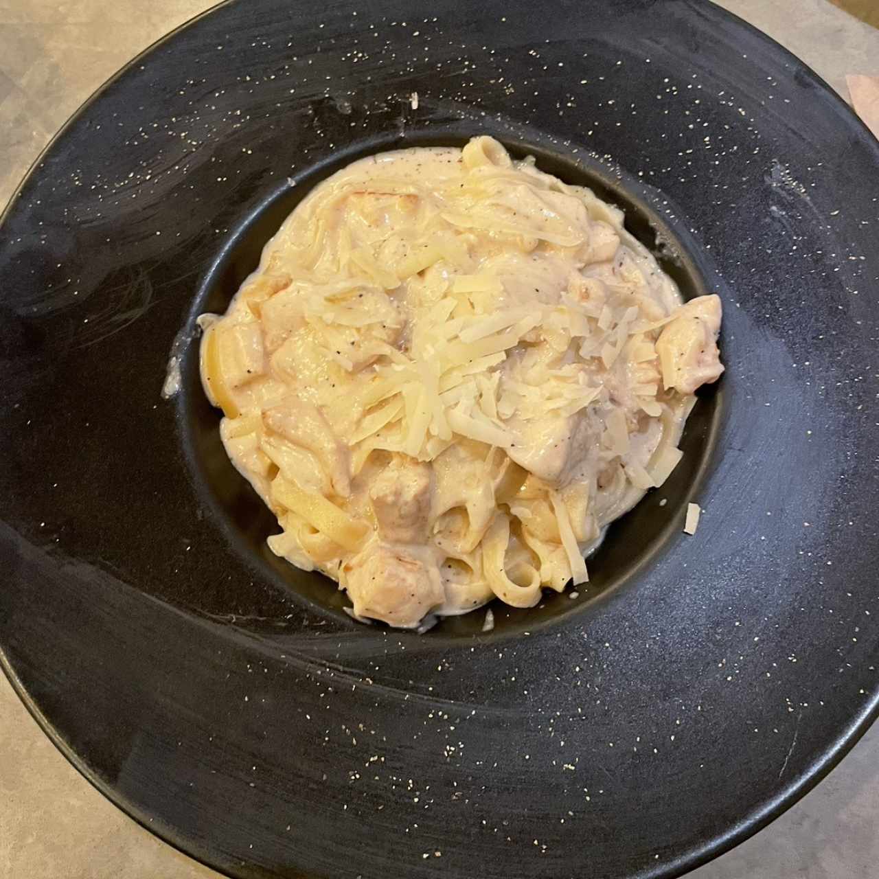 Alfredo con Pollo o Jamón