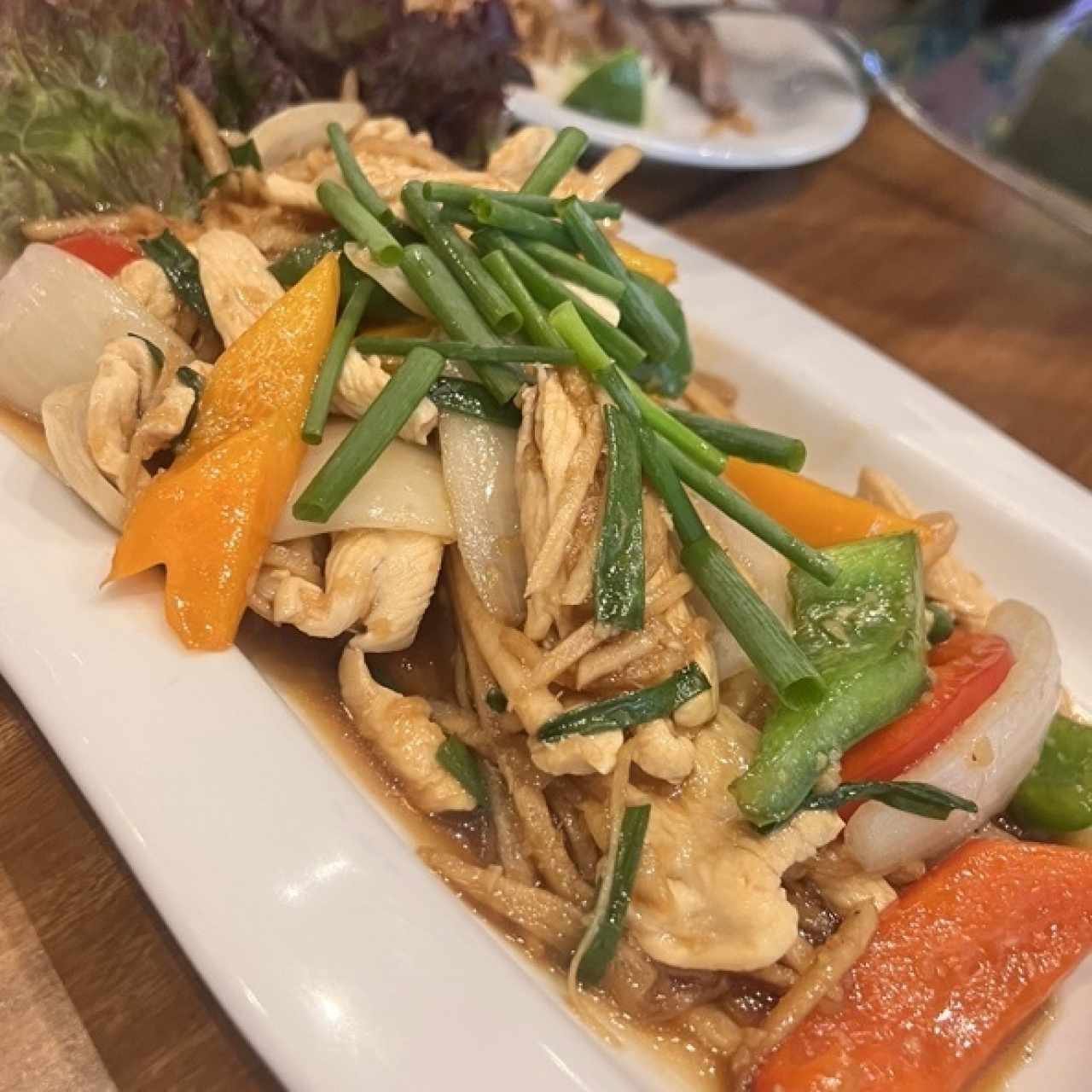 Vegeteales al wok con pollo