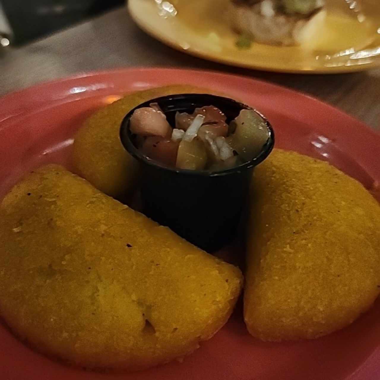 Empanaditas de Carne con Pico de Gallo