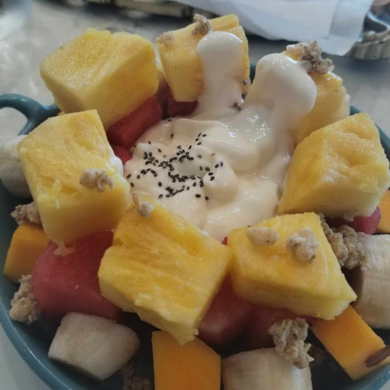 Bowl de Frutas con yogurt y granola