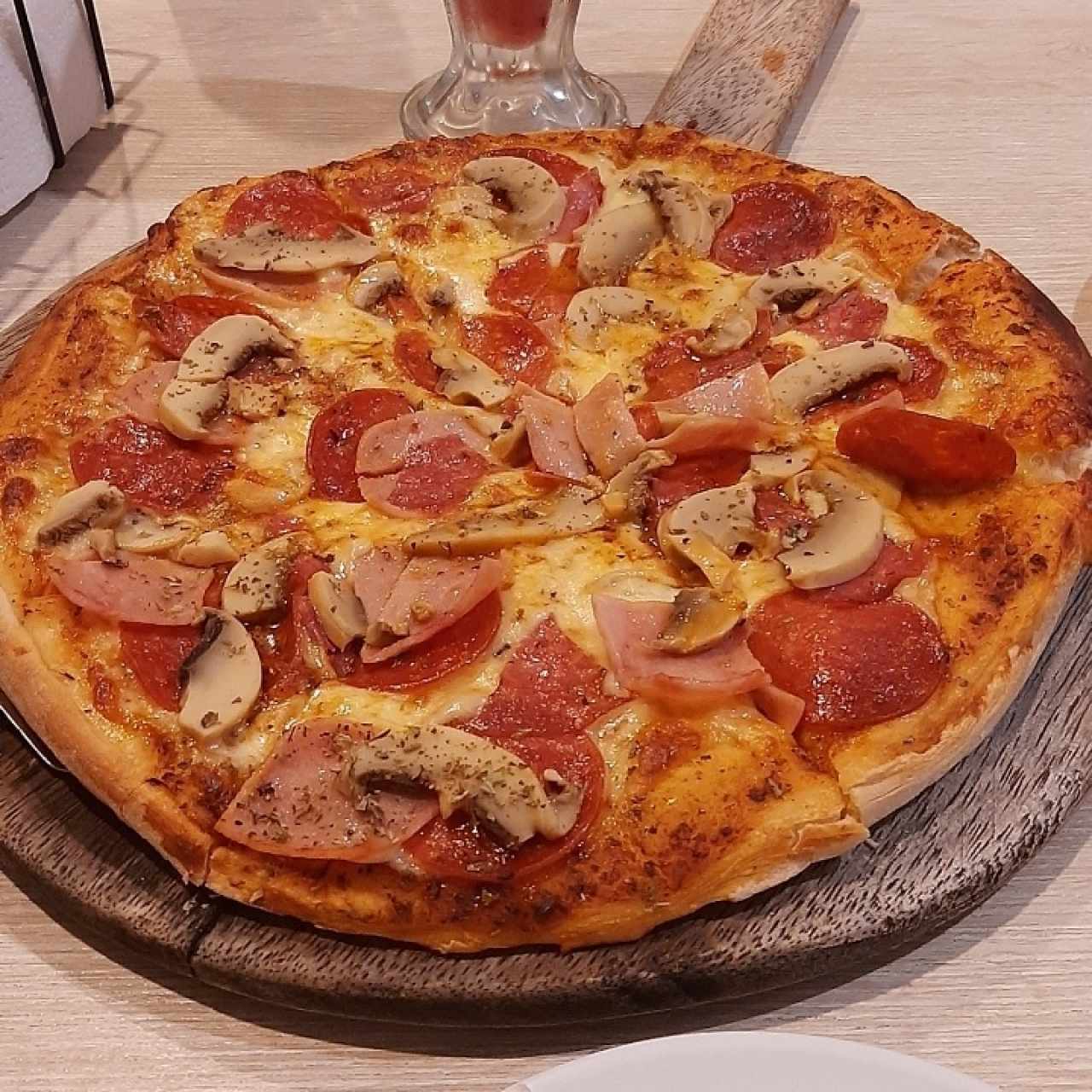 pizza pinochios