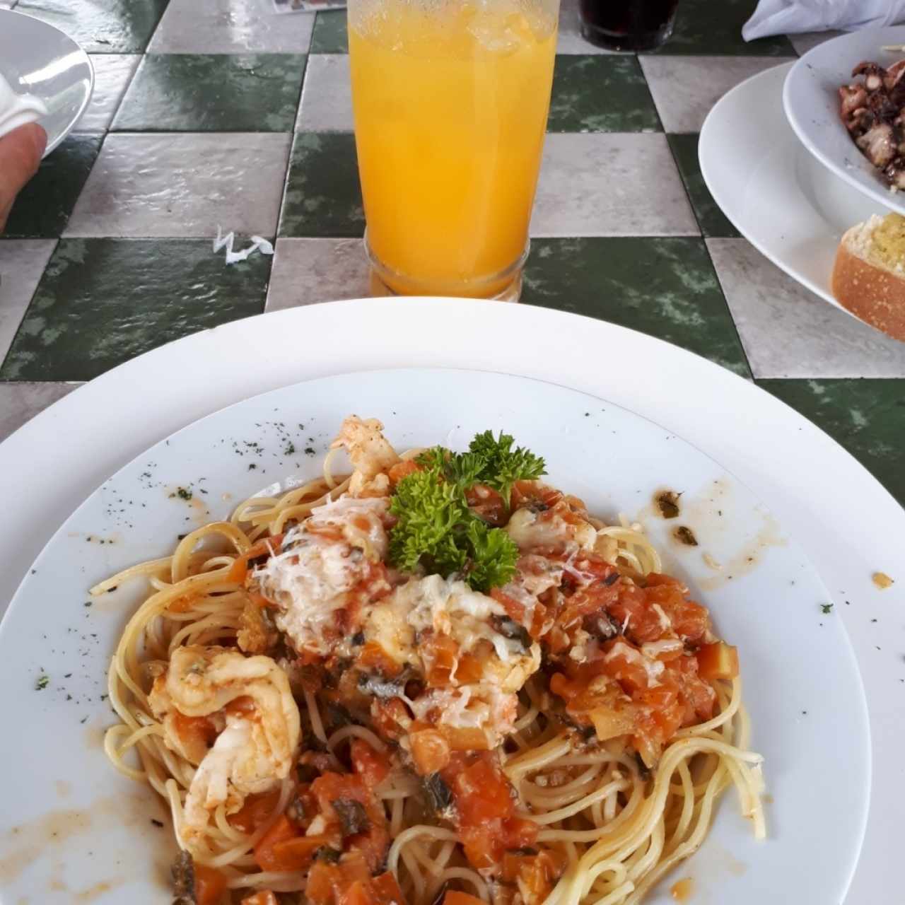 Spaguettis con Langostinos