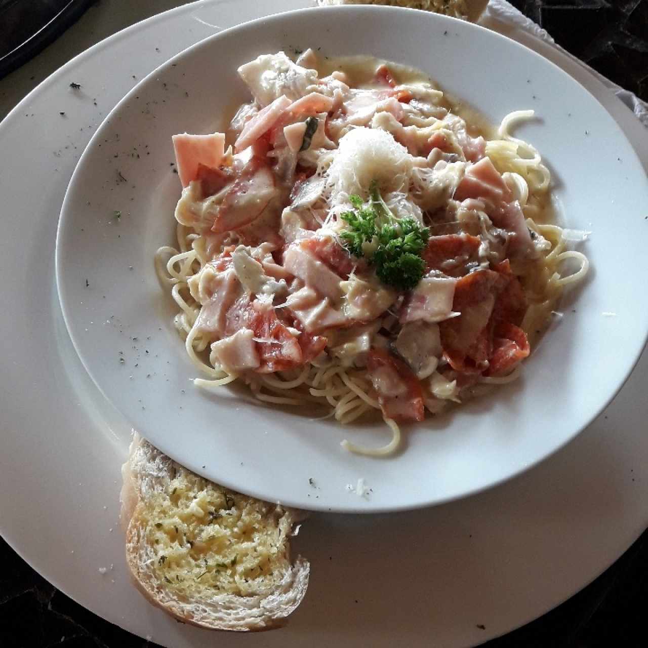 spaghetti à la bruschetta