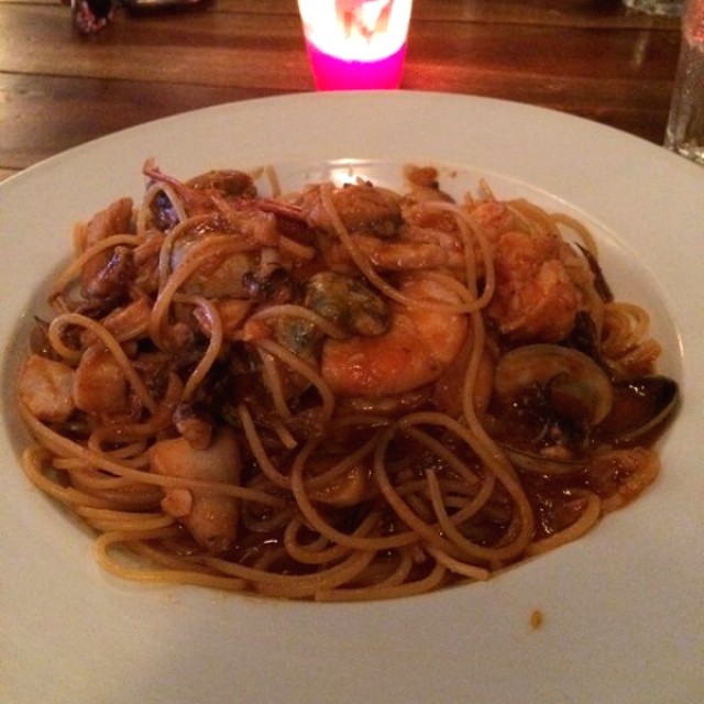 Spaguetti fruti di mare