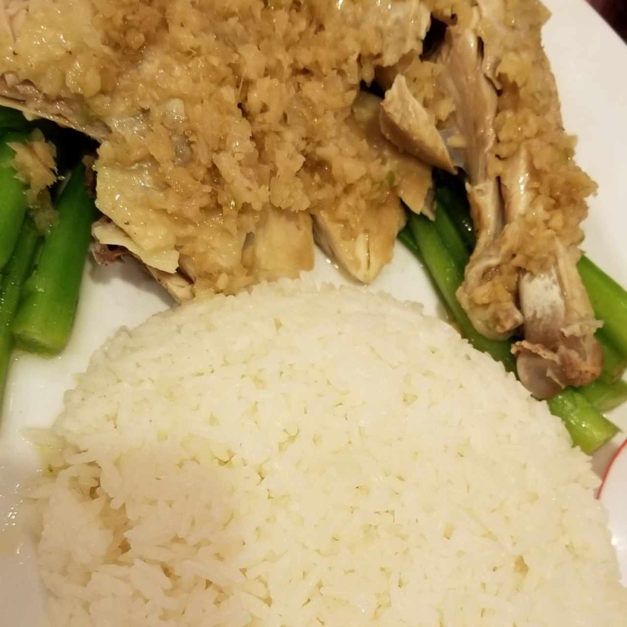 gallina con jengibre, hoja de mostaza  y arroz de jazmin