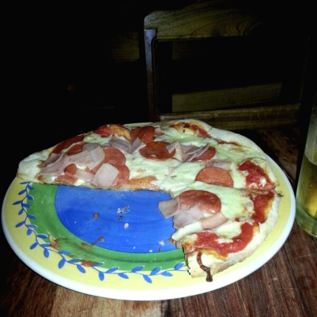 Pizza c Jamon y Peperoni