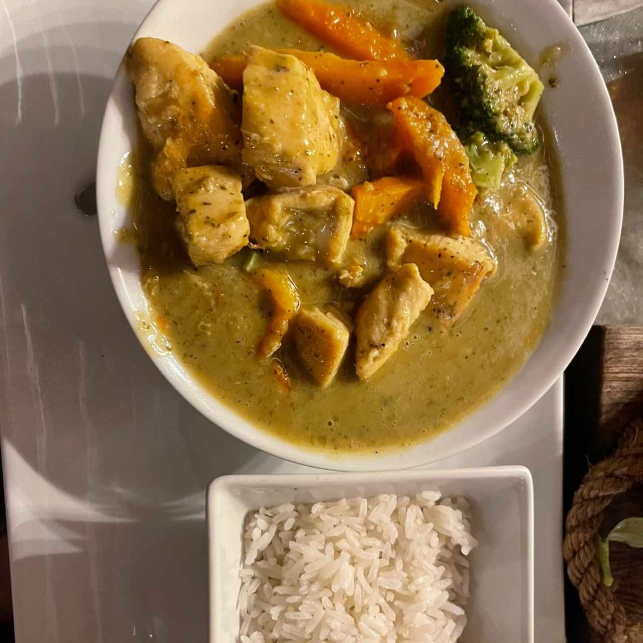 thai green coconut curry with chiken 