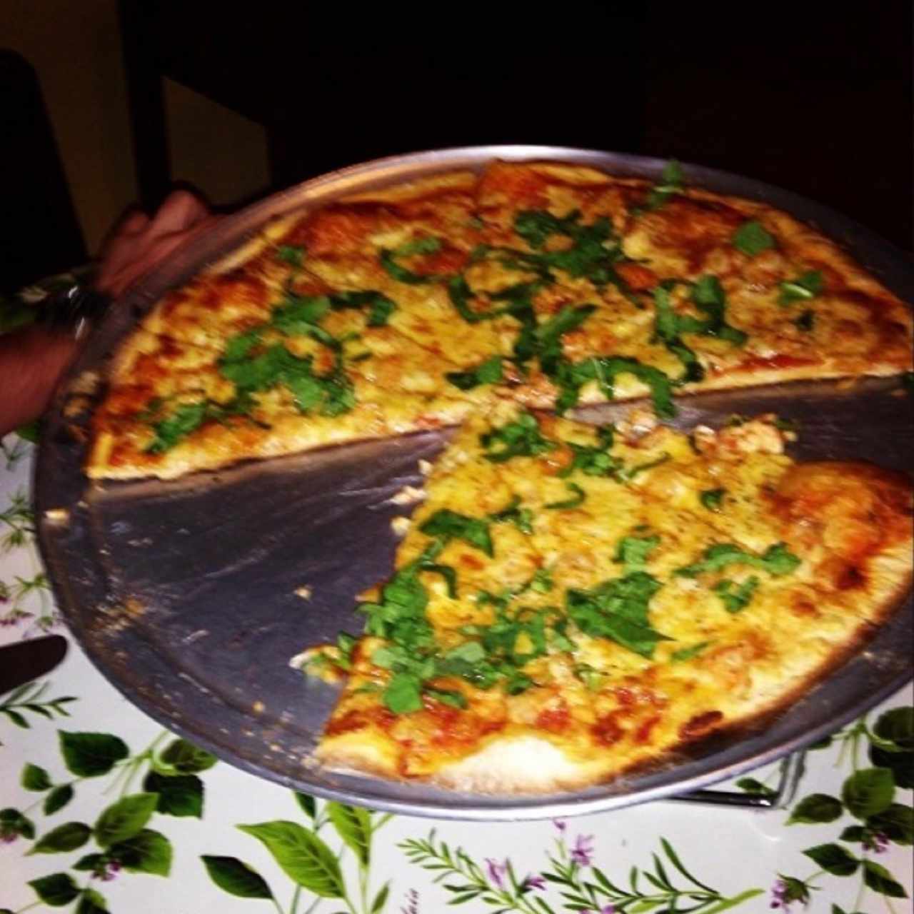Pizza de Arúgula con Camarones