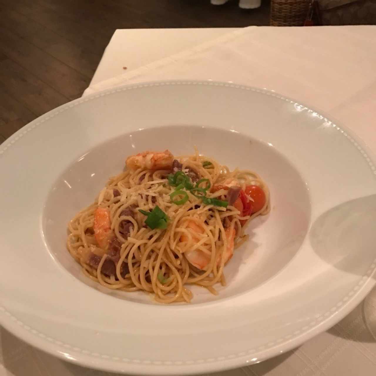 Spaghetti con Jamón y Langostino