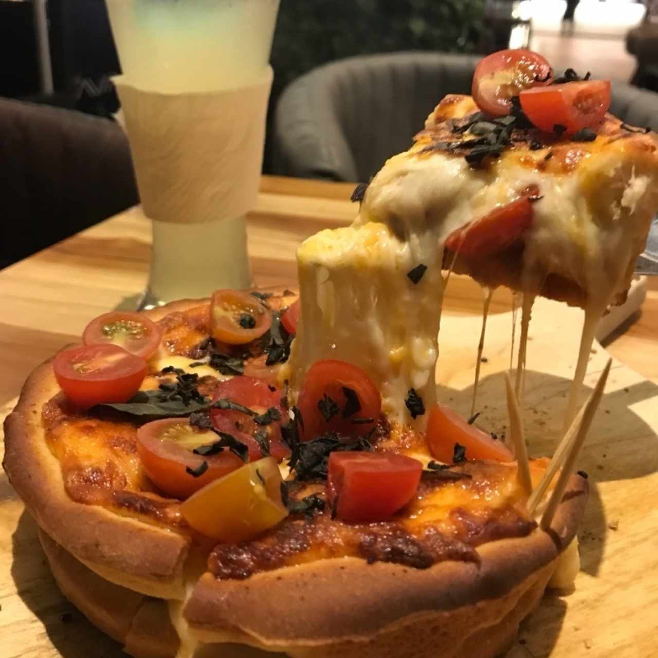 Deep Dish Pizza (Avia)