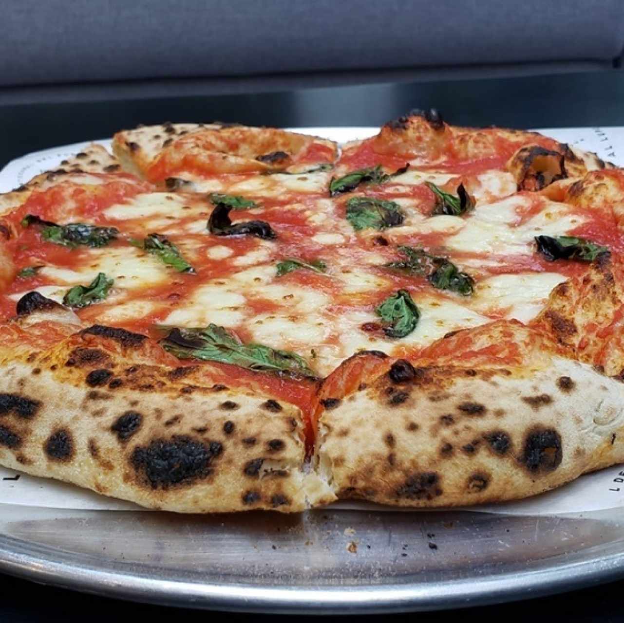 Pizza francesca di Napoli