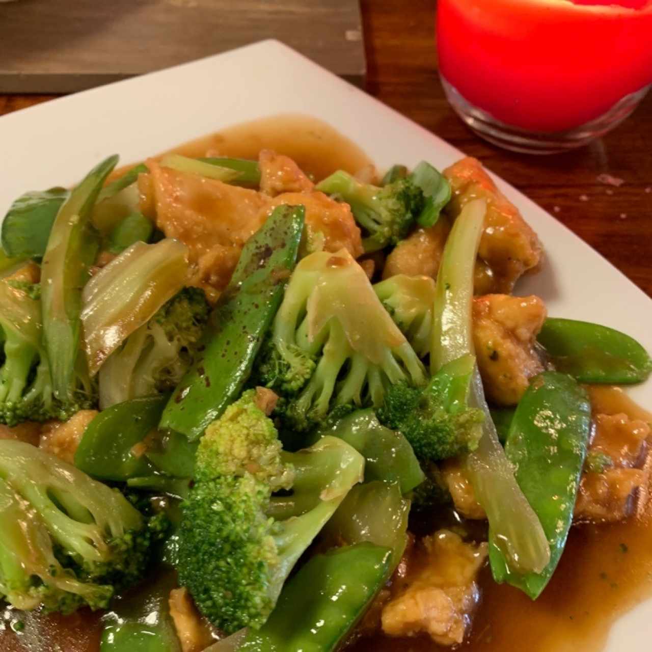 Aves - Oyster Sauce Chicken