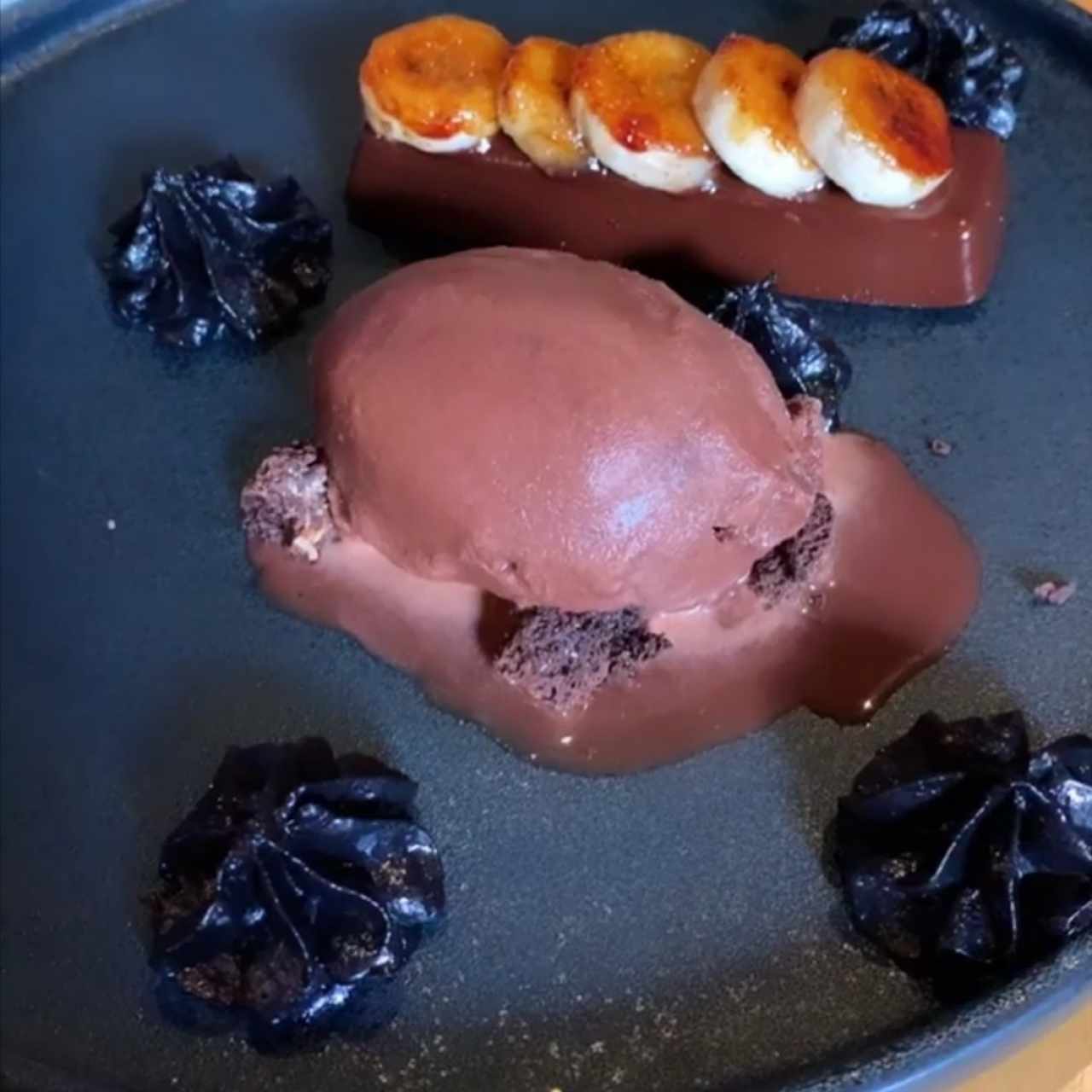 Brownie de chocolate con banano 