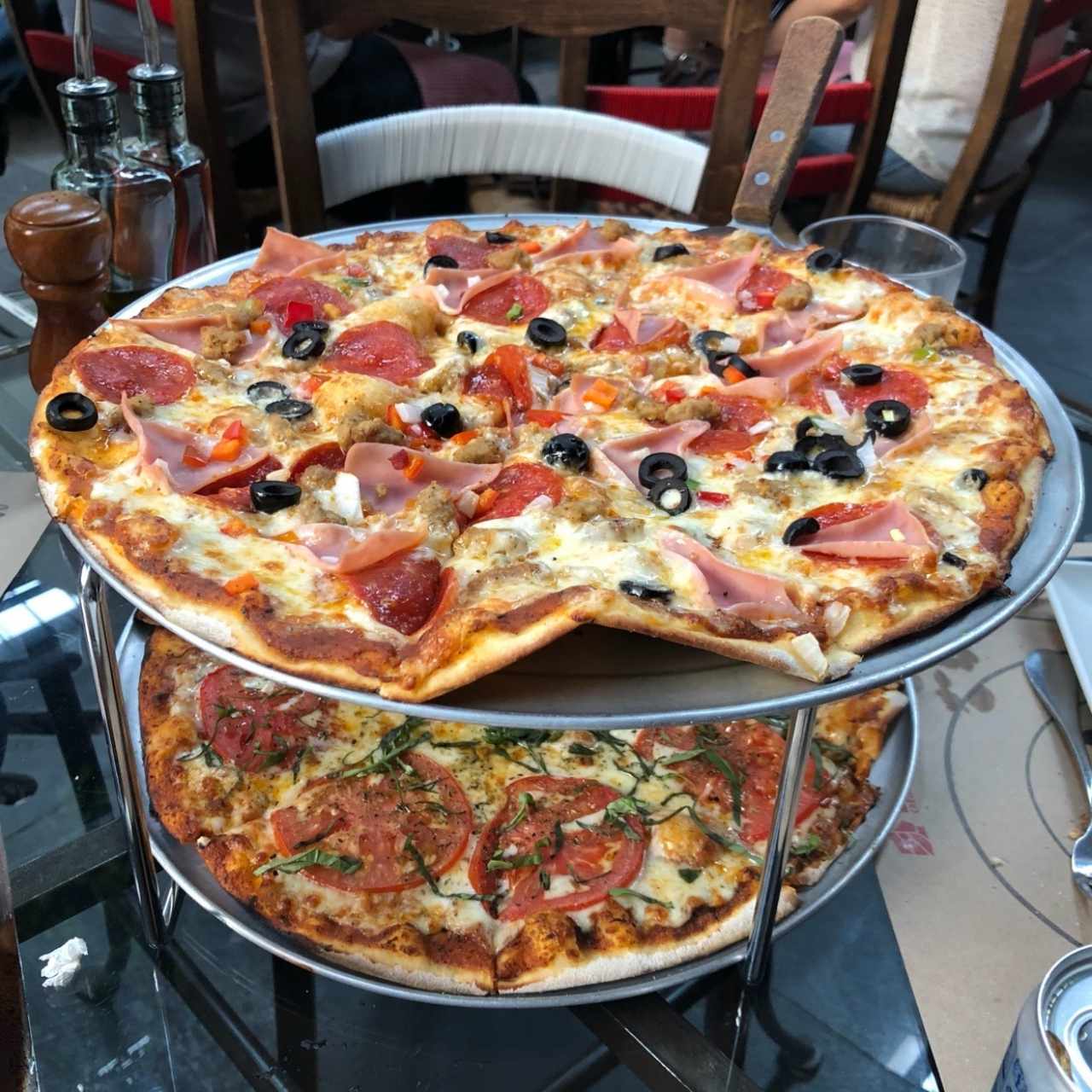 Pizza Maximino y Margherita