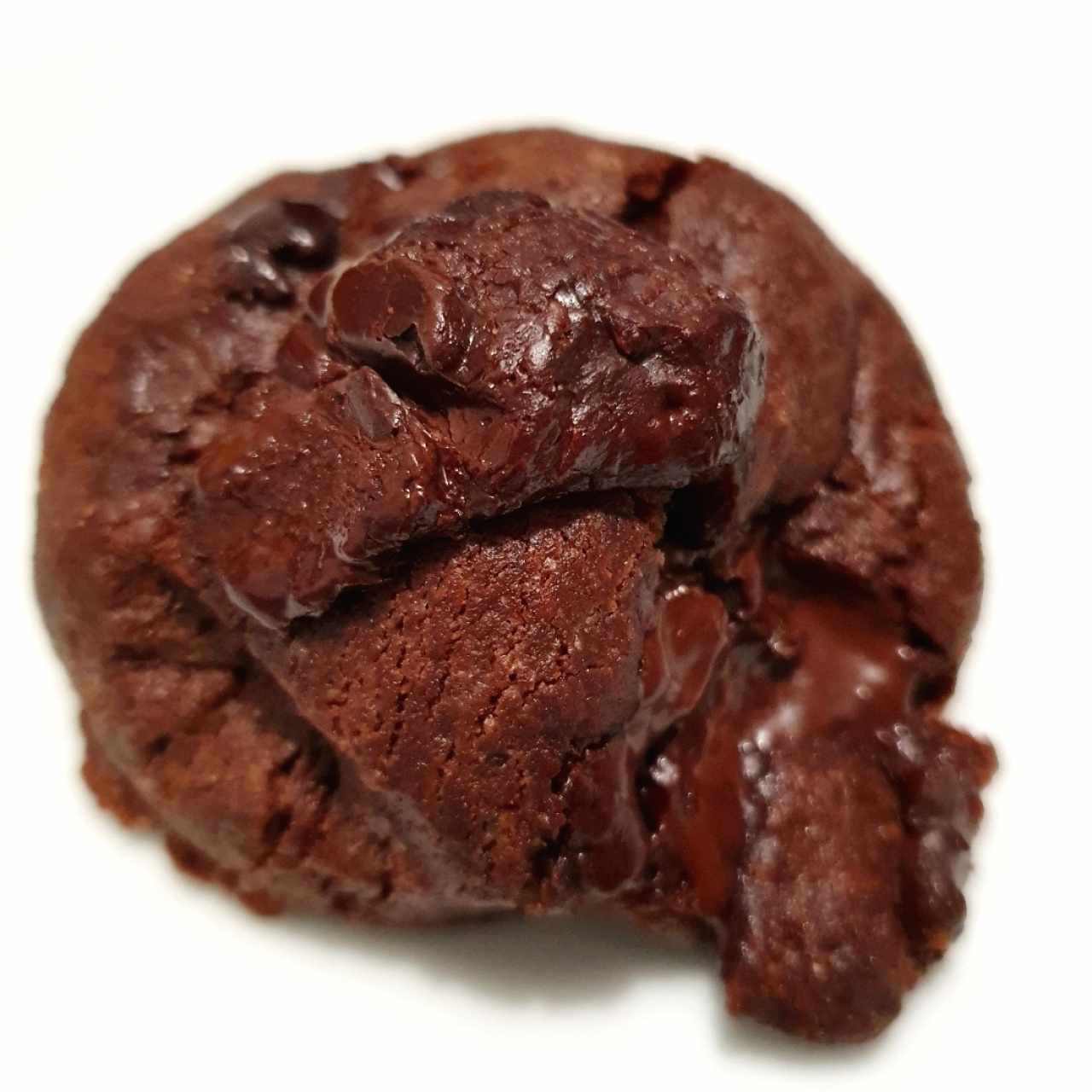 Bomb three chocolate cookie