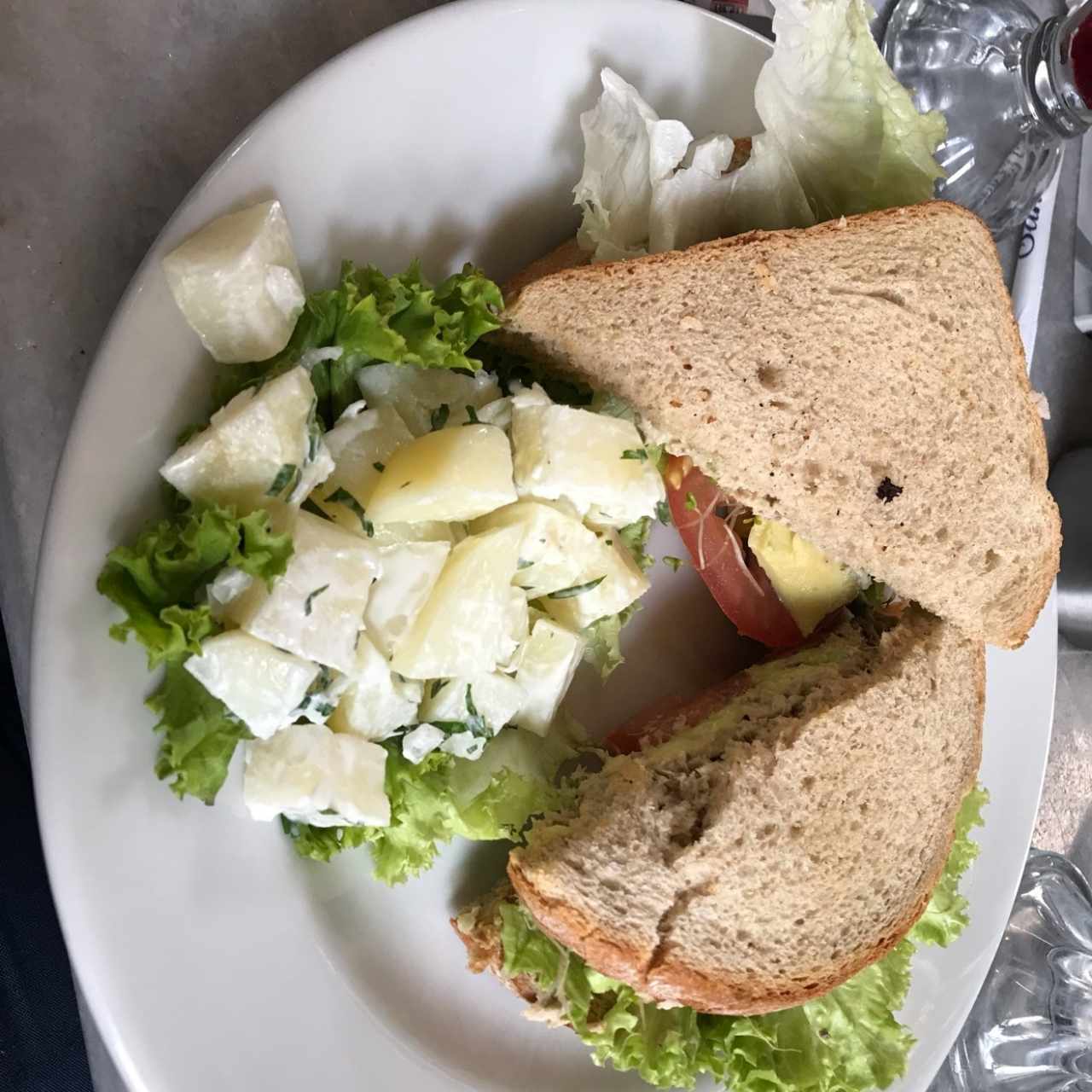 sandwich de atún