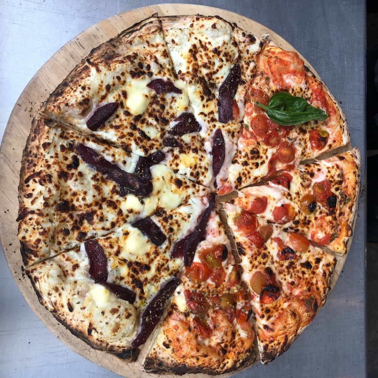 mitad pizza pera viola ( lado izquierdo )