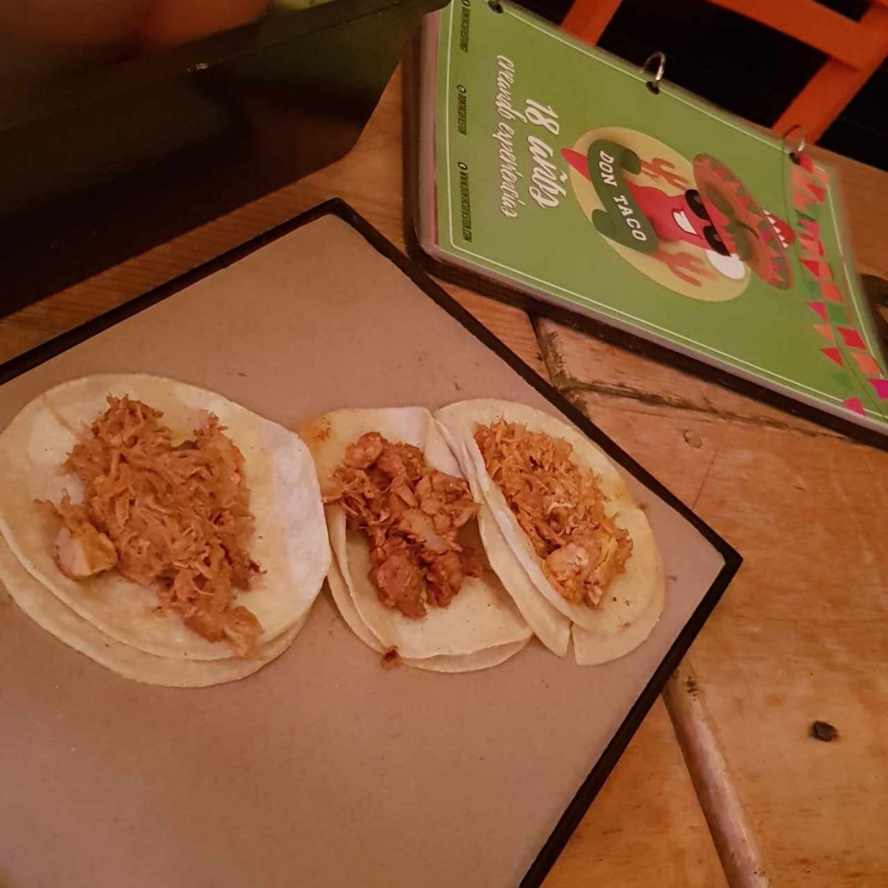 Tacos de cochinita Pibil