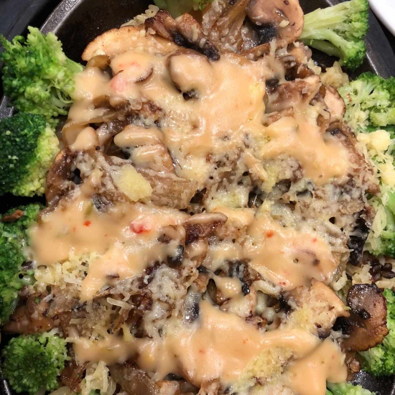 Smoky Gouda Chicken & Broccoli Skillet
