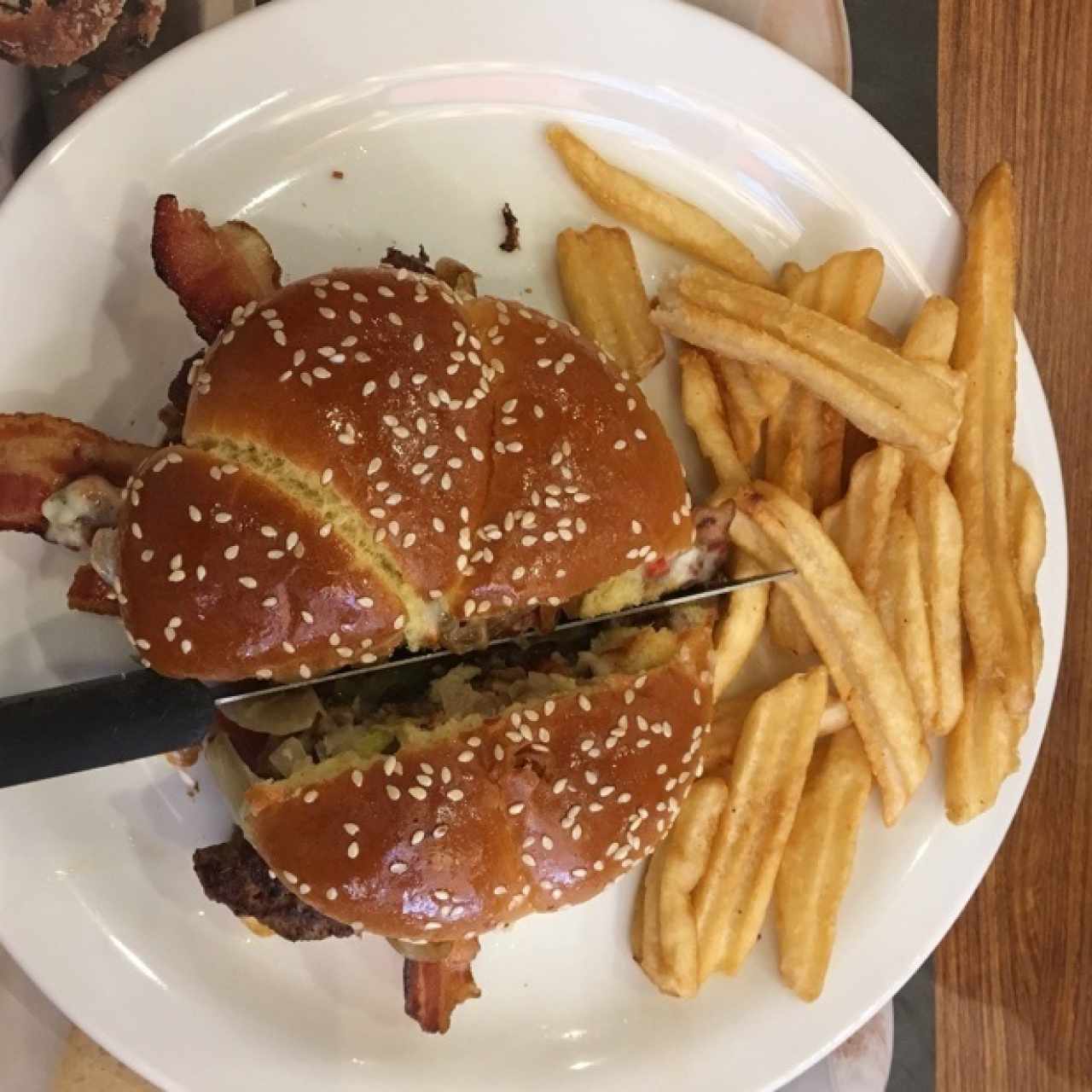 Bacon Gouda Burger