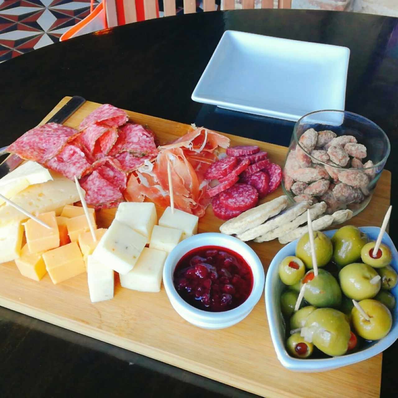 Tabla de Quesos y Charcuterie