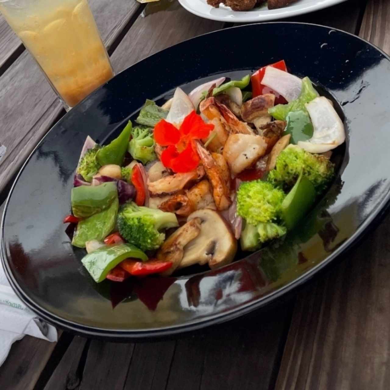 bowl de pollo y verduras 