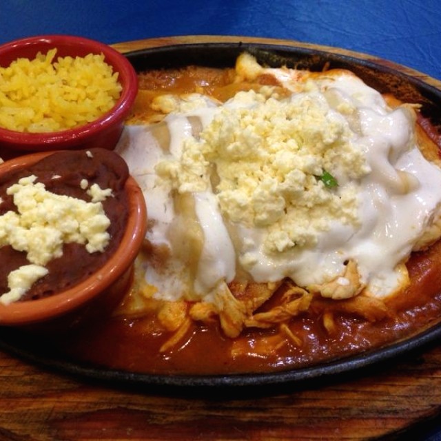 Enchiladas Salsa Roja