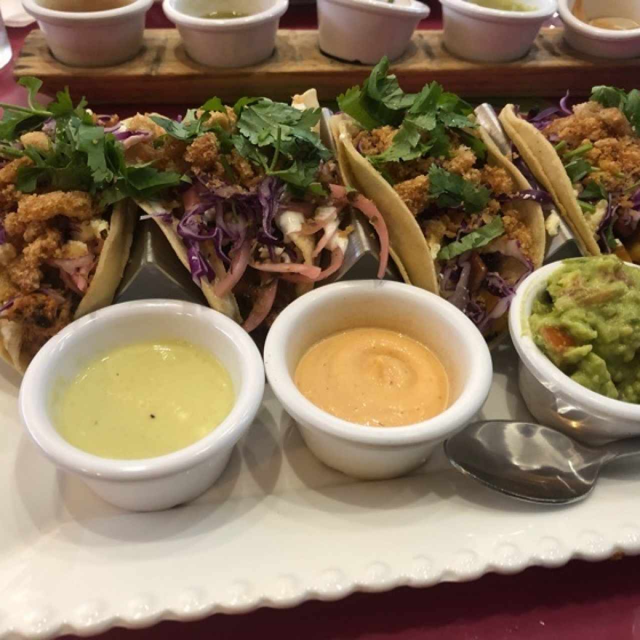 tacos cochinita pibil y tacos de pastor
