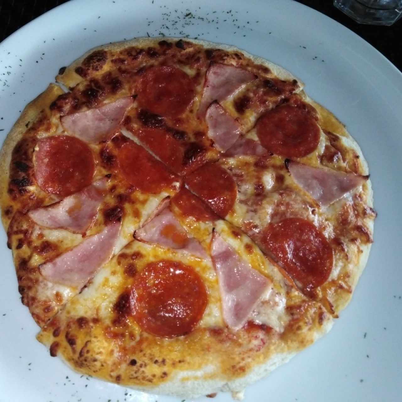 Pizza Jamón y Peperoni (Personal) 