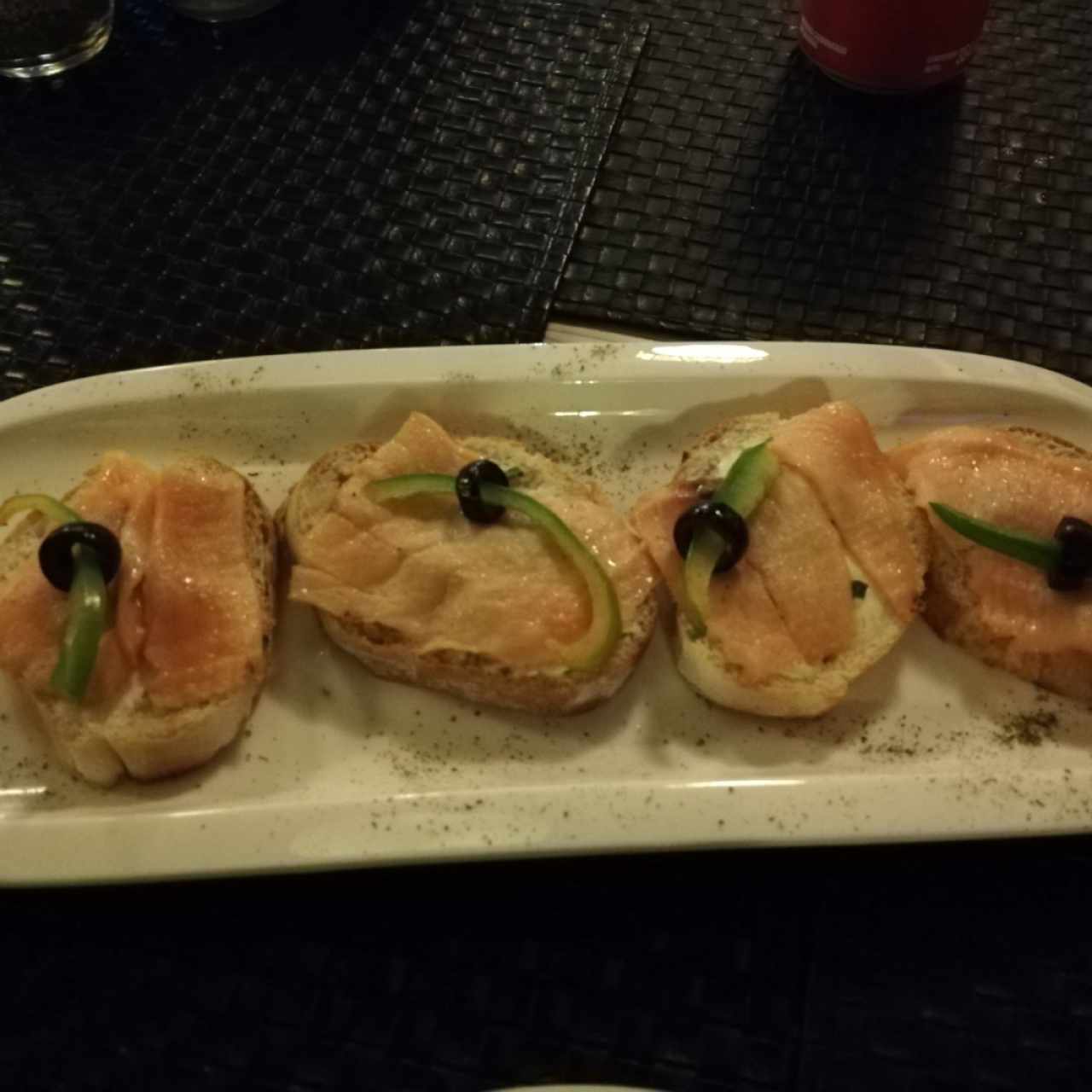 Bruschetta de salmón ahumado