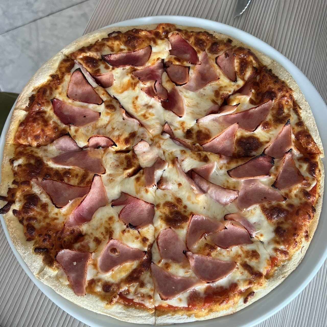 Pizza de jamón