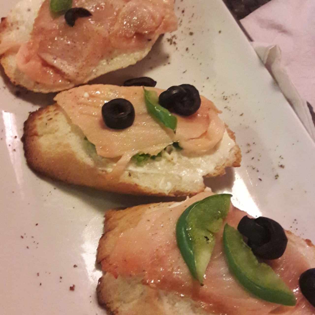 broscheta con salmón