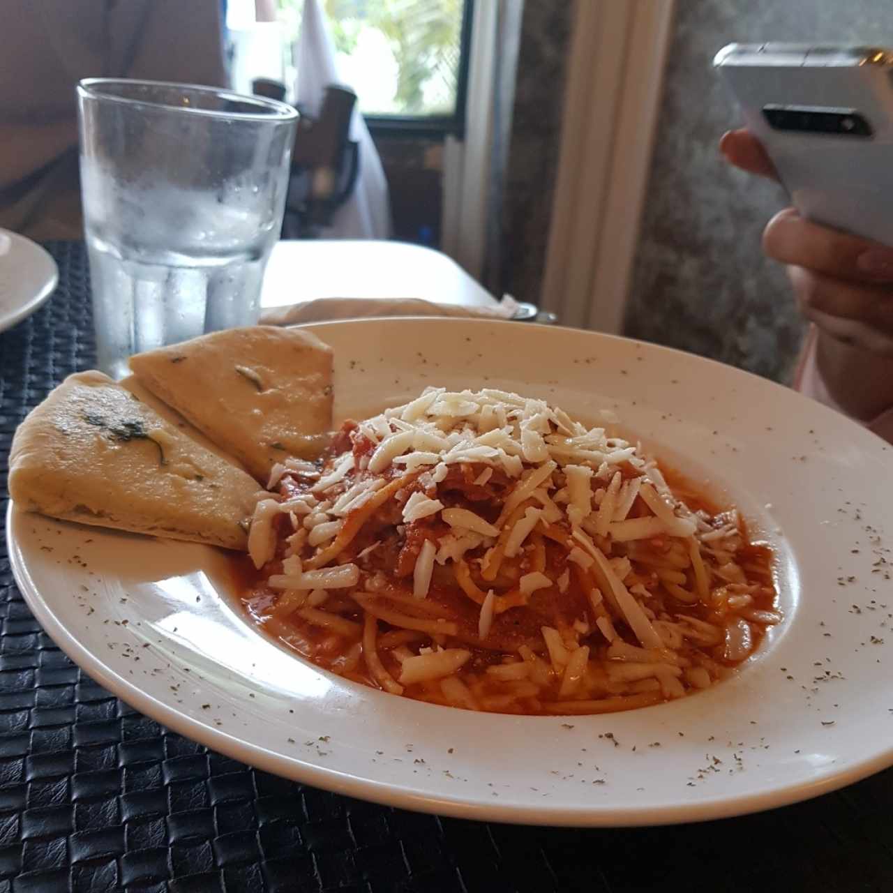 Spaguetti en Salsa de Salmon Ahumado