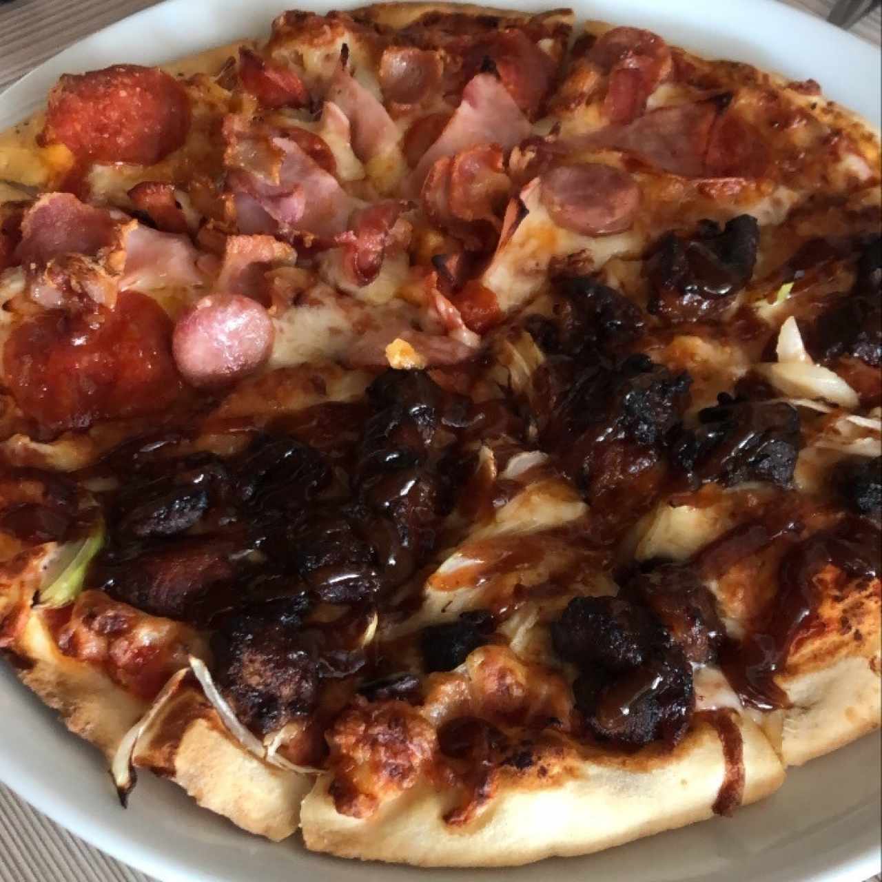 Pizza fusión - Braciola maiale 