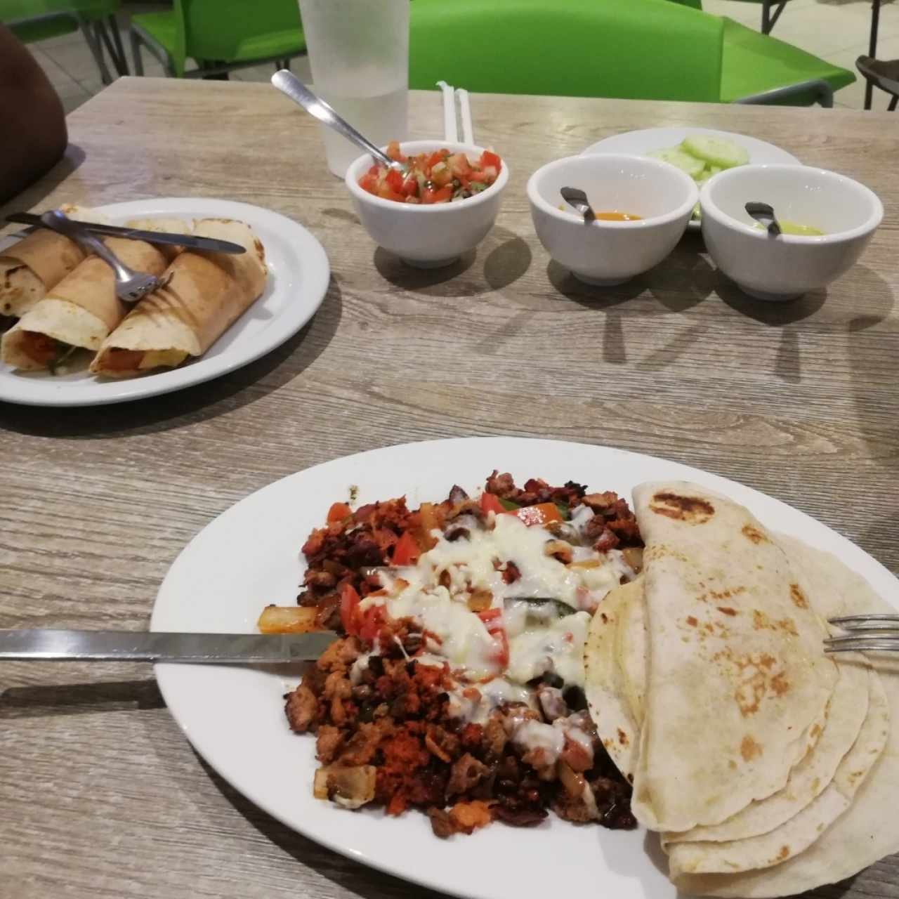 Tacos al Pastor y Zarape