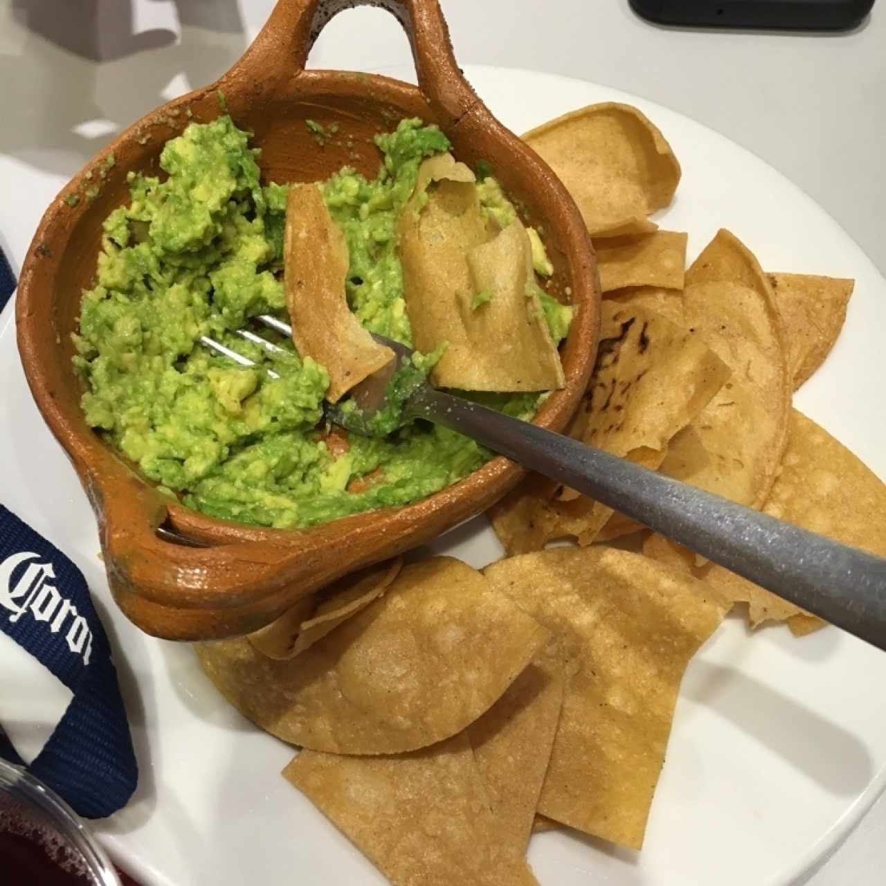 Entrada nachos con guacamole 